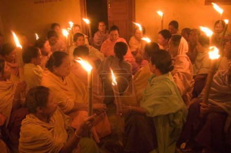 Foto de Las mujeres Manipuri se han organizado como Meira Paibis (portadoras de antorchas) para luchar por sus derechos como mujer, Imphal, Manipur, India - Imagen libre de derechos