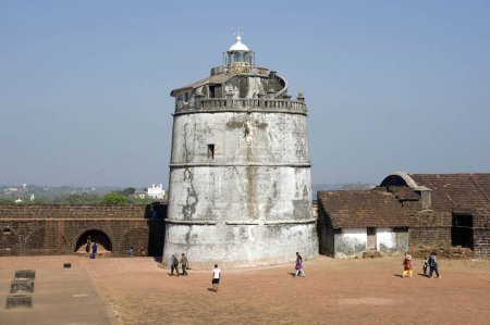 Téléchargez les photos : Phare Upper Fort Aguada Goa Inde Asie - en image libre de droit