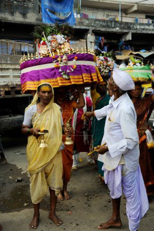 Téléchargez les photos : Prostituée au festival yellama, Kamathipura, Bombay Mumbai, Maharashtra, Inde - en image libre de droit