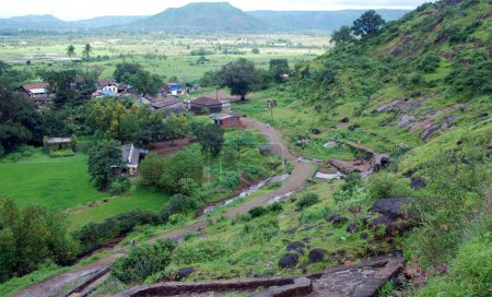 Téléchargez les photos : Grottes de Bhaja Lonavala ; Maharashtra ; Inde - en image libre de droit