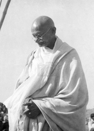 Foto de Mahatma Gandhi en una reunión pública en Madras, 1946, India - Imagen libre de derechos