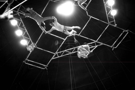 Foto de Trapecio en circo, india, asia - Imagen libre de derechos