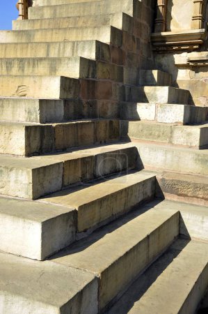 Escalier en pierre de sable à Khajuraho Madhya Pradesh Inde Asie