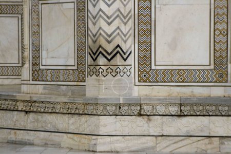 Taj mahal pattern curving on marble  ; Agra ; Uttar Pradesh ; India