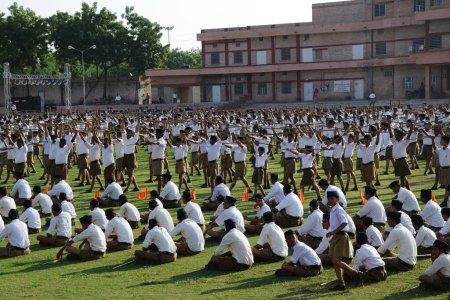 Téléchargez les photos : Bénévoles Exercice Fonction Annuelle Terrain Jodhpur Rajasthan Inde Asie - en image libre de droit