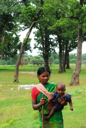 Téléchargez les photos : Tribus Ho mère et enfant, Chakradharpur, Jharkhand, Inde - en image libre de droit