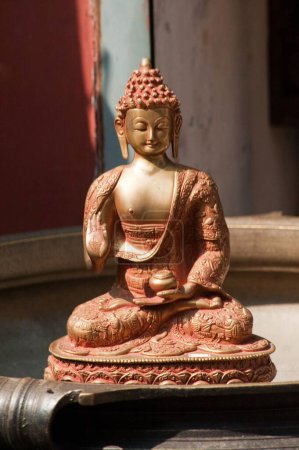 Téléchargez les photos : Statue du Bouddha, Cochin Kochi, Kerala, Inde - en image libre de droit