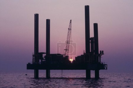 Photo for Oil rig at sunset in Bandra, Mumbai, Maharashtra, India - Royalty Free Image