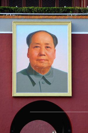 Foto de Retrato de Mao Tse Tung en la Plaza Tiananmen, Pekín, China - Imagen libre de derechos