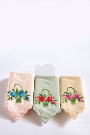 Téléchargez les photos : Tissu rumal tissu kadhai art de la broderie, mouchoir dames, Inde - en image libre de droit