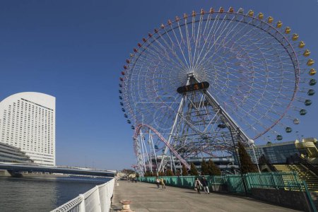 Foto de Rueda de la fortuna, parque de atracciones, tokyo, japón - Imagen libre de derechos