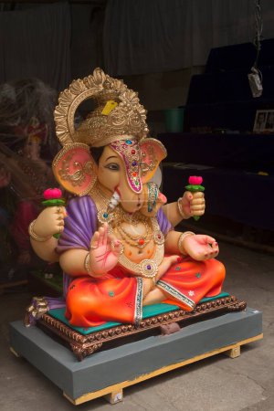 Foto de Ídolos del Señor Ganesha guardados para la venta, Pune, Maharashtra, India, Asia - Imagen libre de derechos