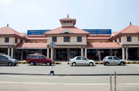 Foto de Terminal doméstica del aeropuerto, kochi, kerala, india, asia - Imagen libre de derechos