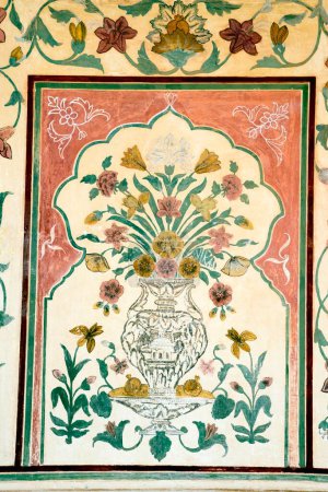 Téléchargez les photos : Peintures symétriques suhag mandir Amer fort Jaipur Rajasthan Inde Asie - en image libre de droit