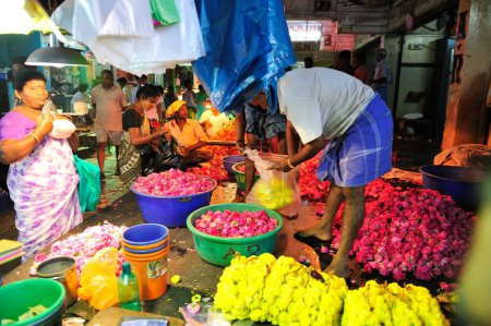 Foto de Mercado de flores de Koyambedu Chennai Tamil Nadu India Asia - Imagen libre de derechos