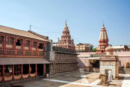 Téléchargez les photos : Temple Hehabhagwant Vishnu, Barshi, Solapur, Maharashtra, Inde, Asie - en image libre de droit