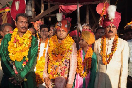 Foto de Rey traje real líder procesión dussehra, jagdalpur, chhattisgarh, la India, Asia - Imagen libre de derechos