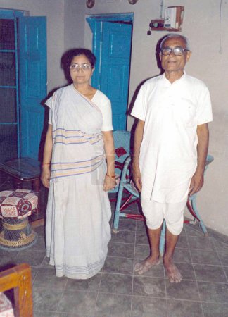 Photo for Abha and kanu gandhi rashtriya shala, rajkot, rajasthan, india, asia, 1985 - Royalty Free Image