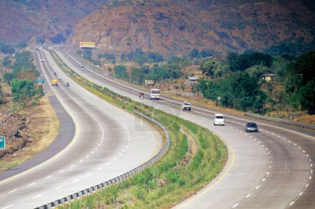 Foto de Autopista, Bombay Pune, Khapoli, Maharashtra, India - Imagen libre de derechos