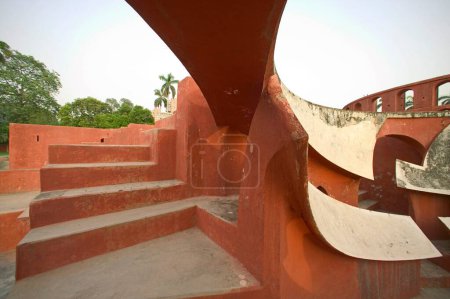 Téléchargez les photos : Observatoire Jantar Mantar, Maharaja Jaisingh, New Delhi, Inde - en image libre de droit