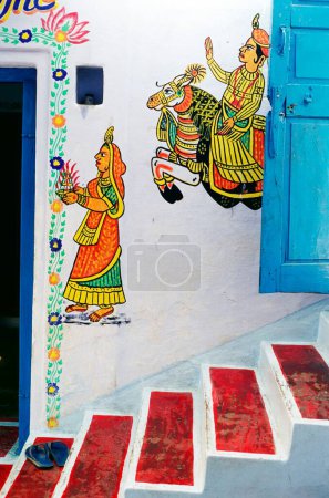 Téléchargez les photos : Peinture murale à la porte, Kankroli, Rajasthan, Inde - en image libre de droit