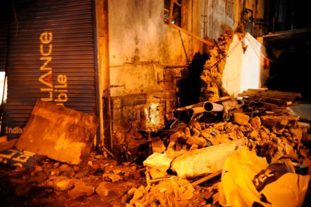Téléchargez les photos : Vue de la maison Nariman à Colaba après l'attaque terroriste de Deccan Moudjahidine le 26 novembre 2008 à Bombay Mumbai ; Maharashtra ; Inde - en image libre de droit