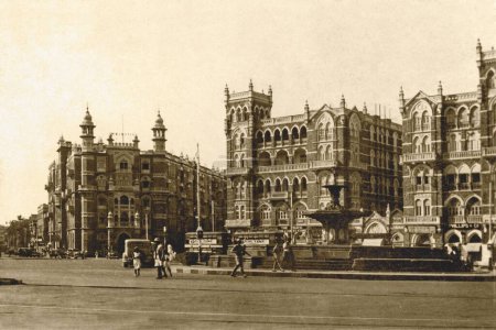 Foto de Antiguo Vintage 1900 Hotel Majestic y Waterloo Mansion, Bombay, Mumbai, Maharashtra, India, Asia - Imagen libre de derechos