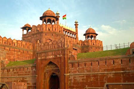 Puerta de Lahore la puerta principal del fuerte rojo 1648 AD, vieja Delhi, India