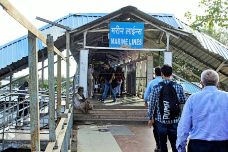Téléchargez les photos : Lignes maritimes gare ferroviaire, Mumbai, Maharashtra, Inde, Asie - en image libre de droit