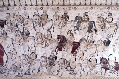 Foto de Murales murales sobre caballos en el templo de Lakshminarayan, Orchha, Tikamgarh, Madhya Pradesh, India - Imagen libre de derechos