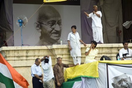 Photo for Anna Hazare with Kiran Bedi Kumar Vishwas on stage of ramlila maidan new delhi India Asia - Royalty Free Image