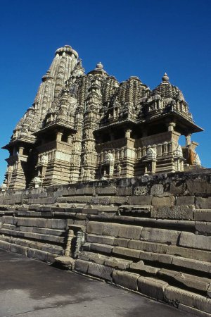 View of Vishvanatha Temple, Khajuraho, Madhya Pradesh, India, Asia