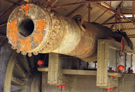 Jaivana cannon on wheel at jaigarh fort, rajasthan, india, asia