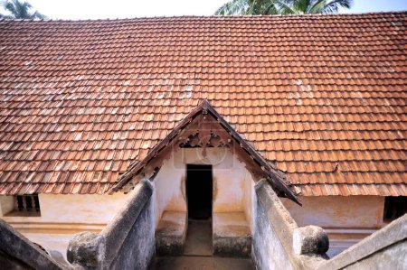 Téléchargez les photos : Entrée de la salle à manger padmanabhapuram palais tamil nadu Inde Asie - en image libre de droit