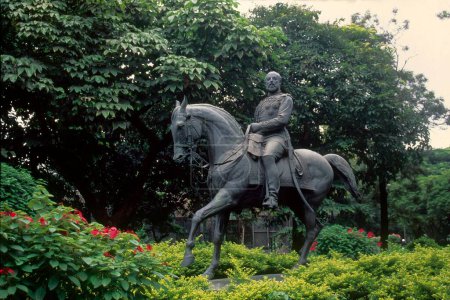 Foto de Estatua del rey Eduardo VII príncipe en Jijamata Udyaan, Mumbai, Maharashtra, India, Asia - Imagen libre de derechos