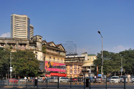 Téléchargez les photos : Bourse de Bombay et parking, Kala Ghoda, Bombay Mumbai, Maharashtra, Inde - en image libre de droit
