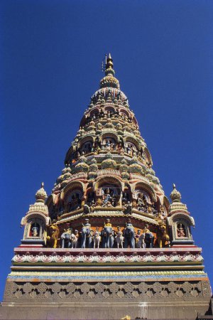 Foto de Tallado en minarete de Tulja Bhawani Temple, Tuljapur, Maharashtra, India, Asia - Imagen libre de derechos