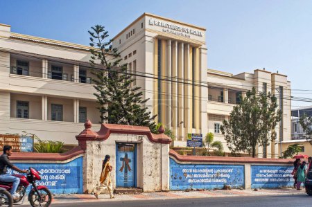 Téléchargez les photos : Évêque collège commémoratif choolaparambil, kottayam, kerala, Inde, Asie - en image libre de droit
