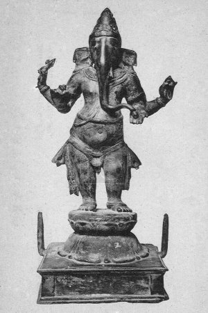 Foto de Viejo vintage foto de ganesh ídolo en madras museo tamil nadi India - Imagen libre de derechos