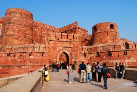 Téléchargez les photos : Porte extérieure du fort Rouge, Agra, Uttar Pradesh, Inde - en image libre de droit