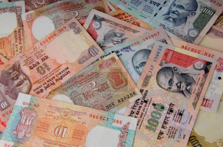 Foto de Concepto de billetes de moneda india - Imagen libre de derechos