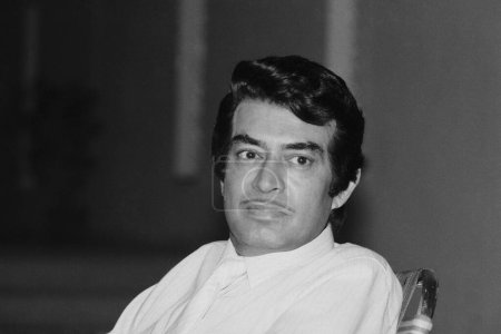 Téléchargez les photos : Vieux millésime indien années 1980 noir et blanc bollywood cinéma hindi film acteur, Inde, Sanjeev Kumar, acteur indien - en image libre de droit