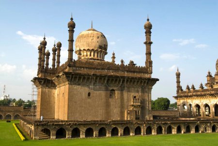 L'Ibrahim Rauza construit par Ibrahim Adil Shah II est une tombe et une mosquée à Bijapur ; Karnataka ; Inde