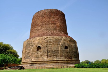Dhamekh stupa , Sarnath , Uttar Pradesh , India