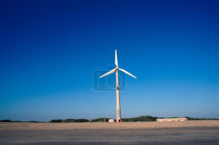 Foto de Molino de viento, generación de energía, gujarat, India - Imagen libre de derechos