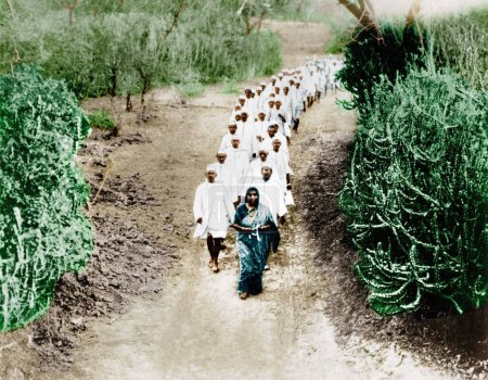 Photo for Sarojini Naidu leading procession of Salt Satyagraha, India, Asia, April 1930 - Royalty Free Image