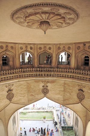 Charminar gebaut von Mohammed quli qutb shah im Jahre 1591 stehend 56 Meter hoch und 30 Meter breit;; Andhra Pradesh; Indien