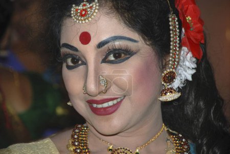 Téléchargez les photos : Portrait du danseur bharatnatyam, Calcutta Kolkata, Bengale occidental, Inde - en image libre de droit