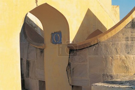 Téléchargez les photos : Observatoire astronomique de Jantar Mantar ; Jaipur ; Rajasthan ; Inde - en image libre de droit