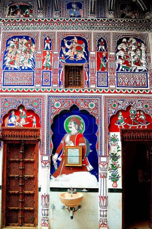 Téléchargez les photos : Fenêtre et peinture de haveli ; Fatehpur Shekhavati ; Rajasthan ; Inde - en image libre de droit